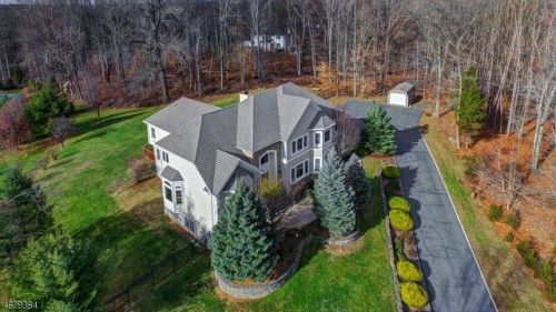 61 Round Top Rd, Warren, NJ 07059-5041