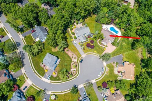 102 King St, Edison NJ 08820-1023 exterior