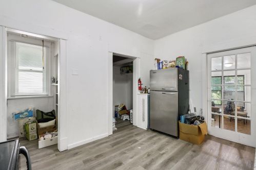 919 6 St, Saint Paul MN 55106-4503 exterior