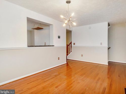 6807 Ericka Ave, Alexandria VA  22310-4376 exterior