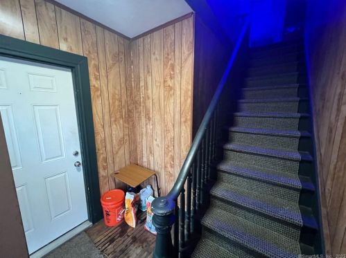 99 School St, Killingly CT 06239-3022 exterior