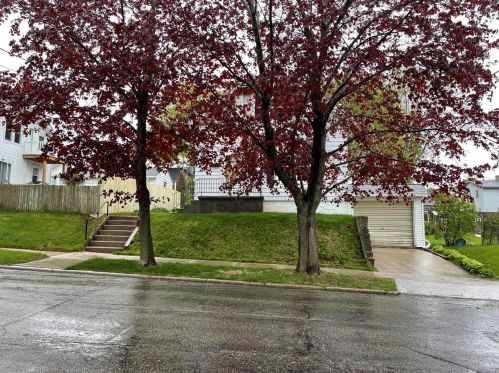 1816 12 St, Manitowoc WI 54220-6218 exterior