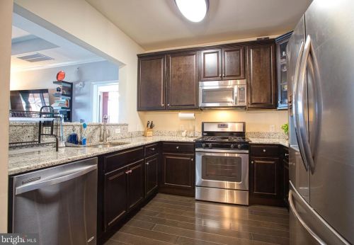 1442 Sierra Dr, Trenton, NJ 08619-2071