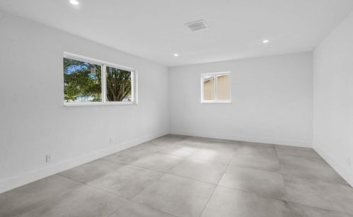 152 27 Ave, Boynton Beach FL 33435-7632 exterior