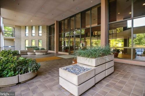 807 Howard St, Alexandria VA 22304-5470 exterior