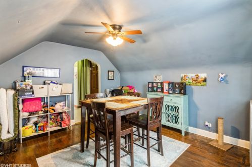 5312 California, Chicago IL 60625-3413 exterior