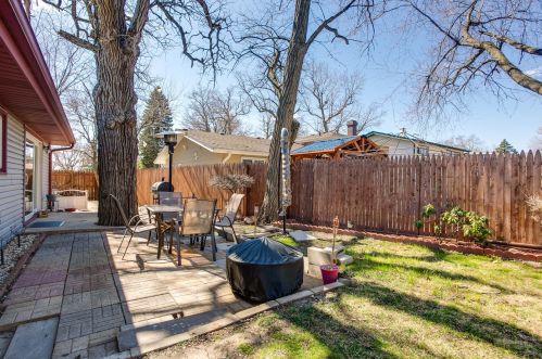 3420 Stonegate Rd, Waukegan IL 60087-1409 exterior