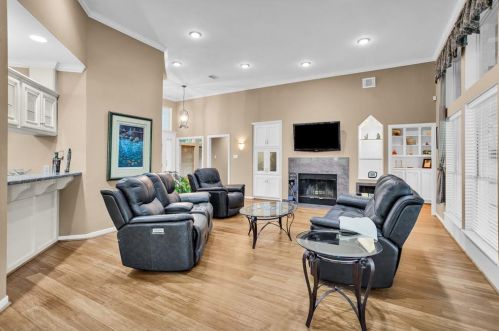 11 Greenview St, Montgomery TX 77356-8456 exterior