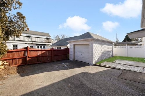 65 Capitol Vw Ave, Providence RI 02911 exterior