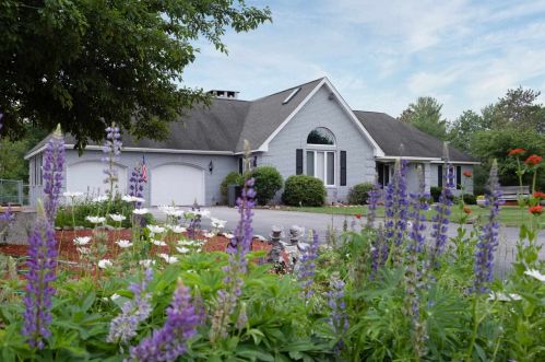 74 Plateau Ridge Rd, Concord, NH 03307-0711