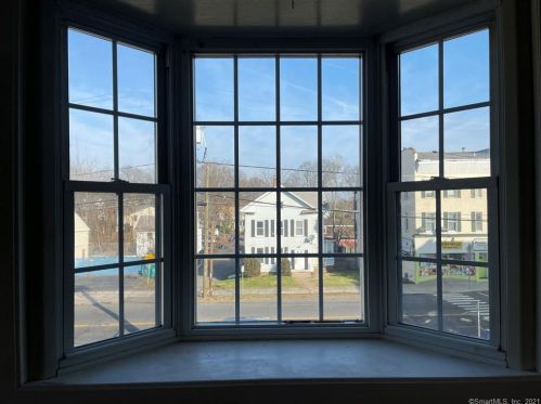 260 Main St, Meriden CT 06451-3859 exterior