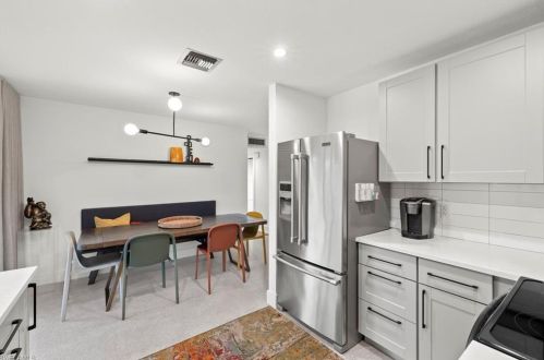 1391 Hilltop Dr, Naples FL exterior