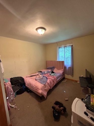 326 Dorothy Dr, Pittsburgh PA 15235-1830 exterior