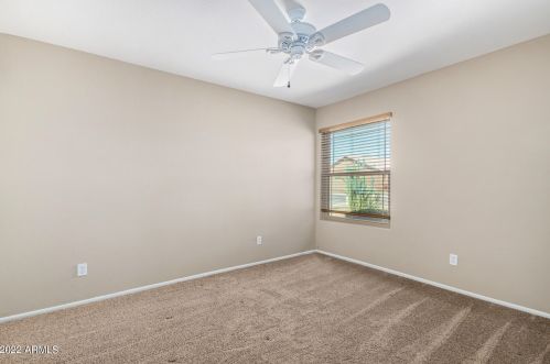 21602 33rd Ln, Phoenix AZ 85051-5942 exterior