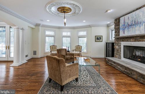 76 Pettit Pl, Princeton NJ 08540-7645 exterior