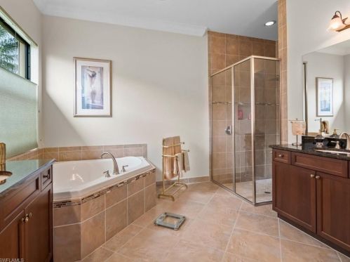 3225 Atlantic Cir, Naples FL 34119-8636 exterior