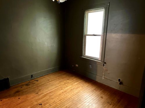 3058 21 St, Milwaukee WI 53206-1634 exterior