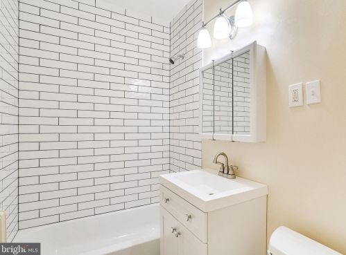 3707 Albemarle St, Washington DC 20016-1839 exterior