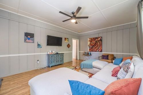 2201 Valley Creek Cir, Lithonia GA  30078-2532 exterior