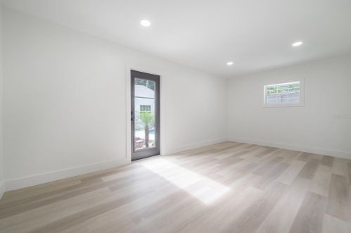 7202 15th St, Tampa FL  33610-1210 exterior