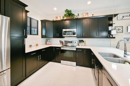 3841 10 Ave, Naples FL 34117-4979 exterior