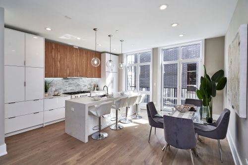 6227 Ellis Ave, Chicago IL 60653-3615 exterior