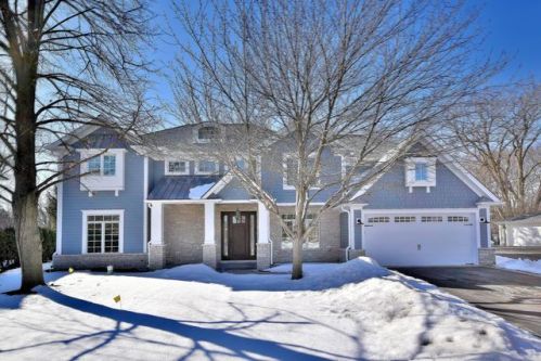 1032 Linden Leaf Dr, Glenview, IL 60025-2717