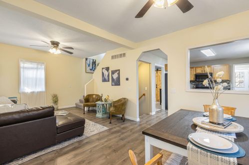 210 Maple St, Kalamazoo MI 49004-1315 exterior