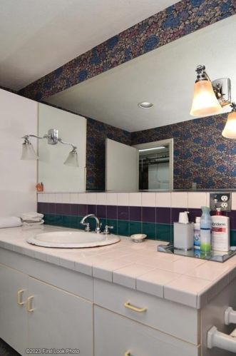 145 Windmill St, Providence RI  02904-1425 exterior