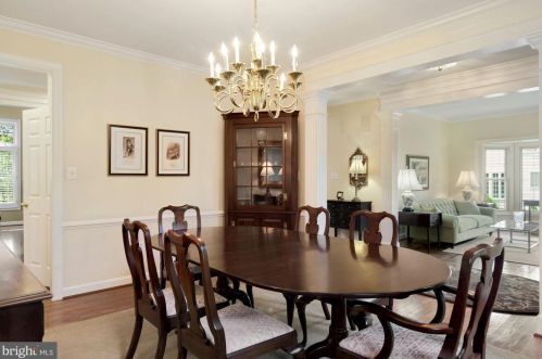 916 Brick Mnr Cir, Silver Spring MD 20905-3819 exterior