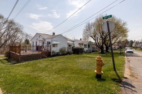 1113 Chestnut St, Monaca, PA 15061-1434