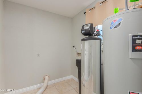 597 Vine St, Chandler AZ 85225-6915 exterior