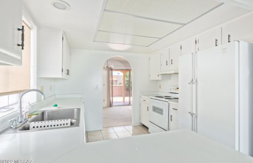 261 Calle Frambuesa, Green Valley AZ 85614-3417 exterior