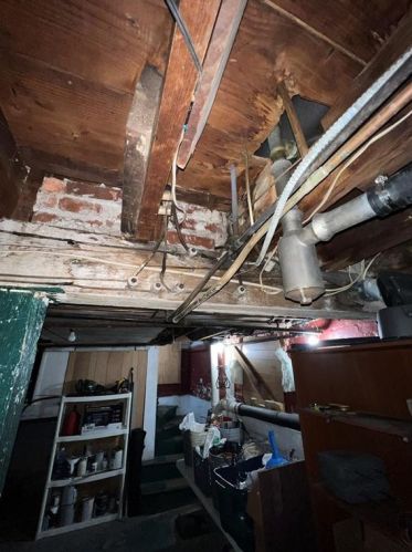 131 Daboll St, Providence RI 02907-2529 exterior