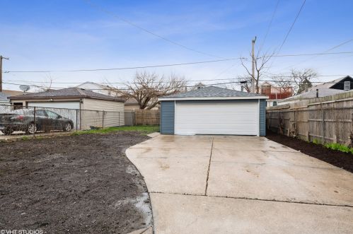 1413 16th Ave, Broadview, IL 60153-1849