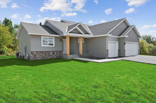 13939 3rd Ave, Zimmerman, MN 55398-4367