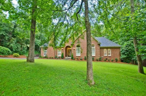 7015 Brandon Mill Rd, Atlanta, GA 30328-1920