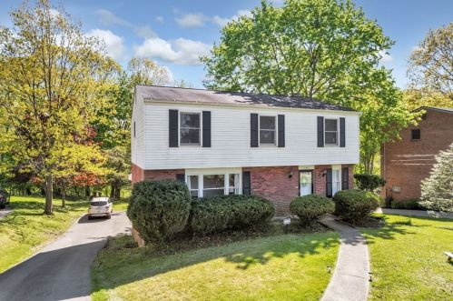 1788 Hassam Rd, Moon Twp PA  15108-3273 exterior