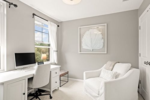 868 Highpointe Cir, Pittsburgh PA 15220-1854 exterior