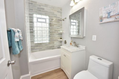 3786 10th St, Milwaukee WI  53206-3315 exterior