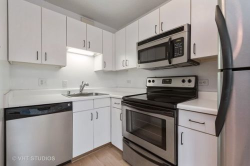 1212 La Salle St, Chicago IL exterior