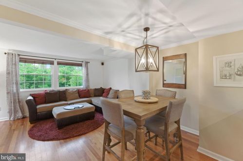 1615 10 St, Arlington VA 22204-4768 exterior