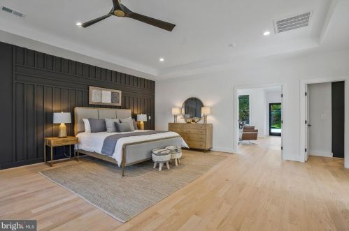 1520 Brookhaven Dr, Mc Lean VA  22101-4127 exterior