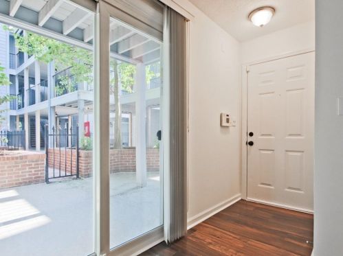 632 Granville Ct, Atlanta GA  30328-3445 exterior