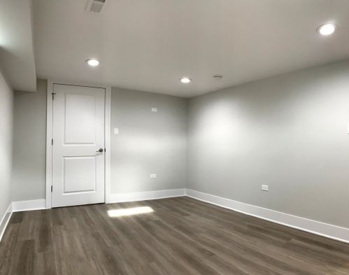 4147 Crystal St, Chicago IL 60651-2353 exterior