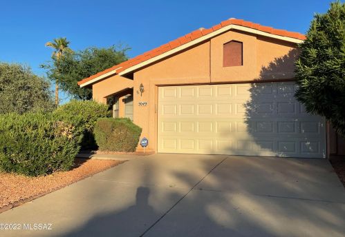 5049 Blackbird Dr, Tucson AZ 85742-5110 exterior