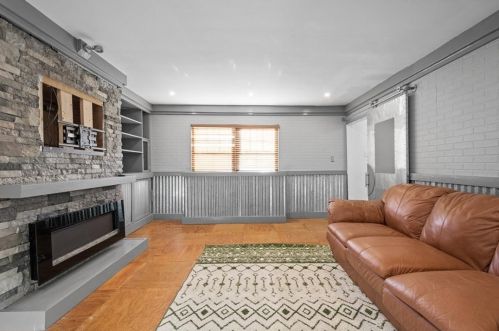 300 Shaler St, Pittsburgh PA  15211-1046 exterior