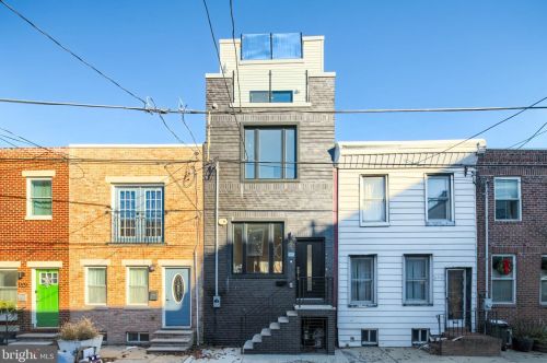 1827 Manton St, Philadelphia PA 19146-2923 exterior