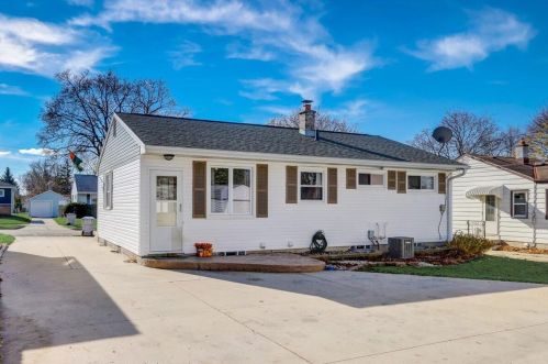 4922 Lynndale Ave, Milwaukee WI 53220-2069 exterior