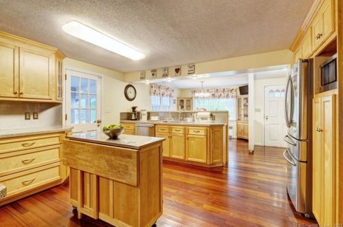 108 Hickory Hl Rd, New Britain CT 06052-1009 exterior